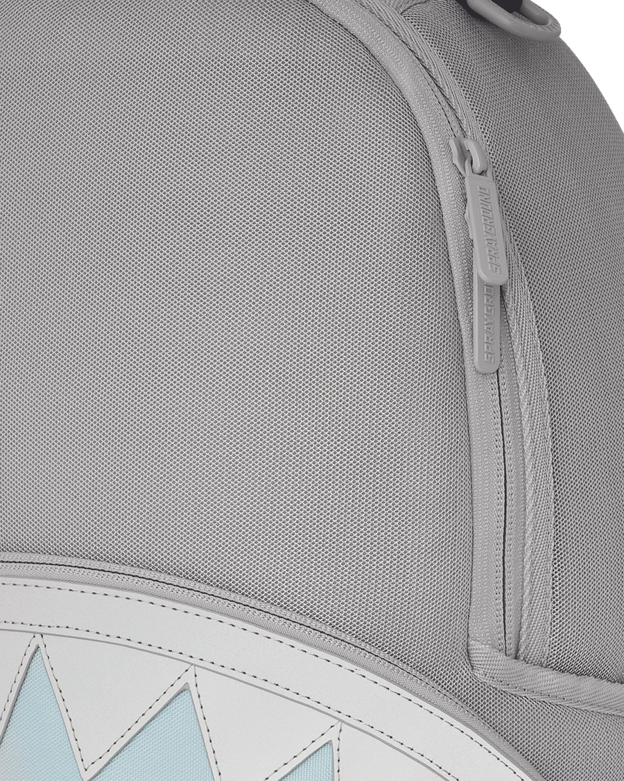 SHARK CENTRAL MESH DLXS BACKPACK