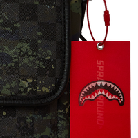 CAMO SPLASH MESSENGER SLING