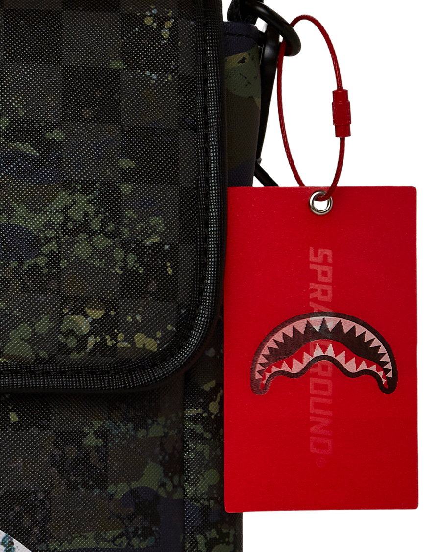 CAMO SPLASH MESSENGER SLING