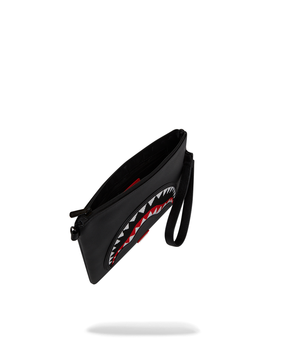 FLY KNIT MOUTH CROSSOVER CLUTCH