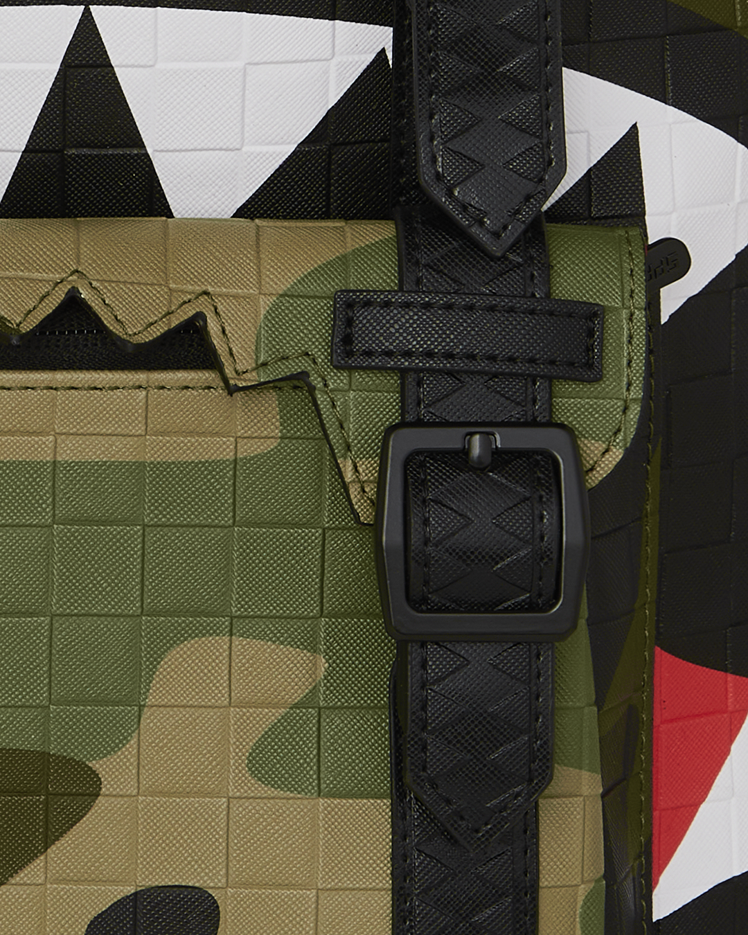 WOODLAND CAMO CHECK HILLS BACKPACK