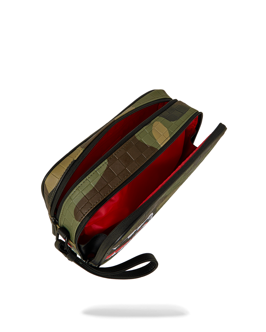WOODLAND CAMO CHECK TOILETRY BAG
