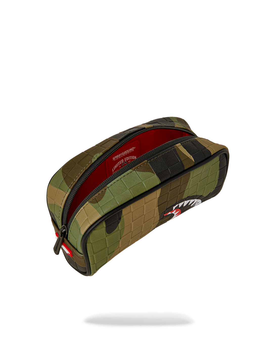 WOODLAND CAMO CHECK POUCH