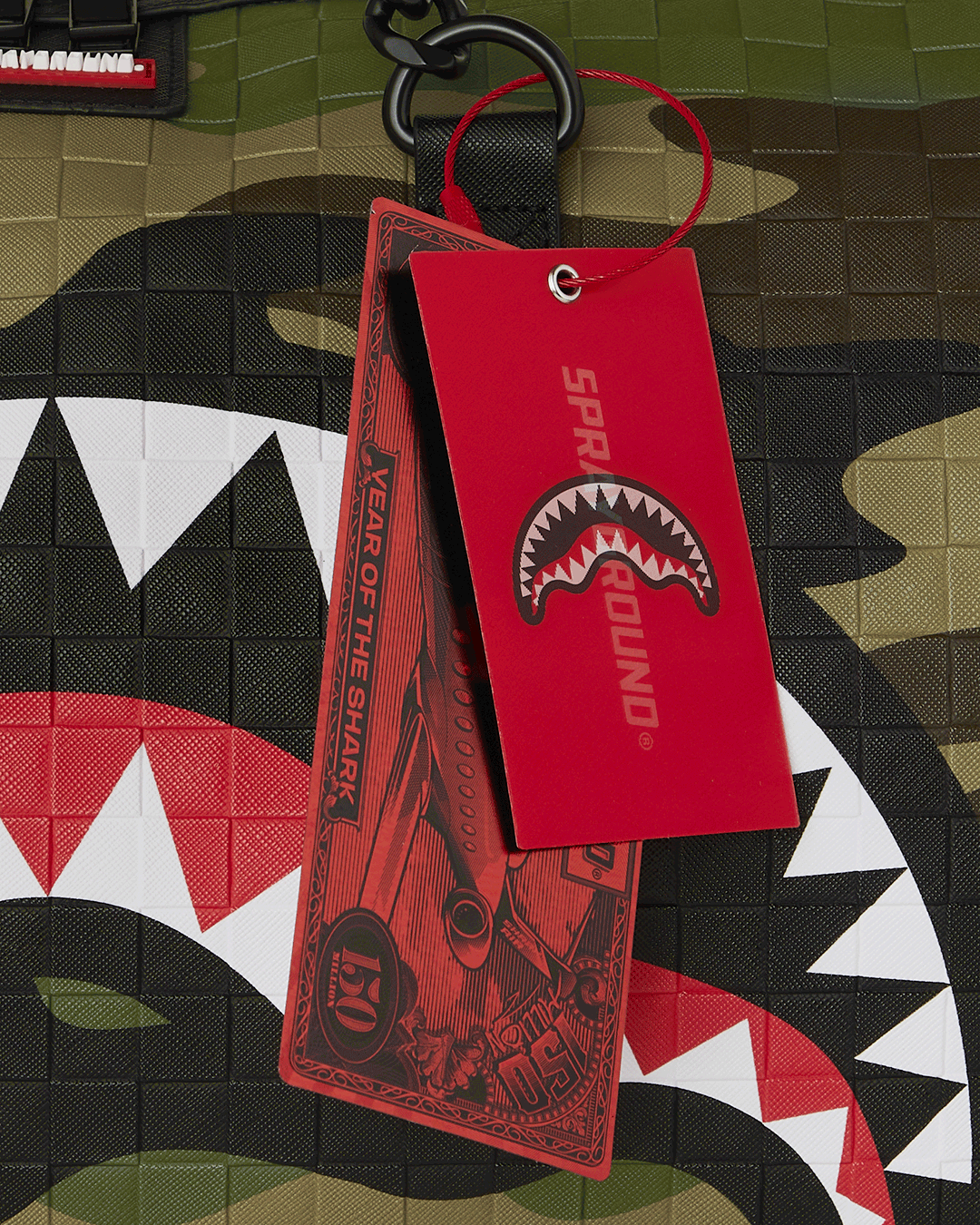 WOODLAND CAMO CHECK CHAIN DUFFLE